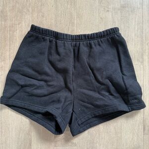 Aritzia TNA Sweat shorts - 3”